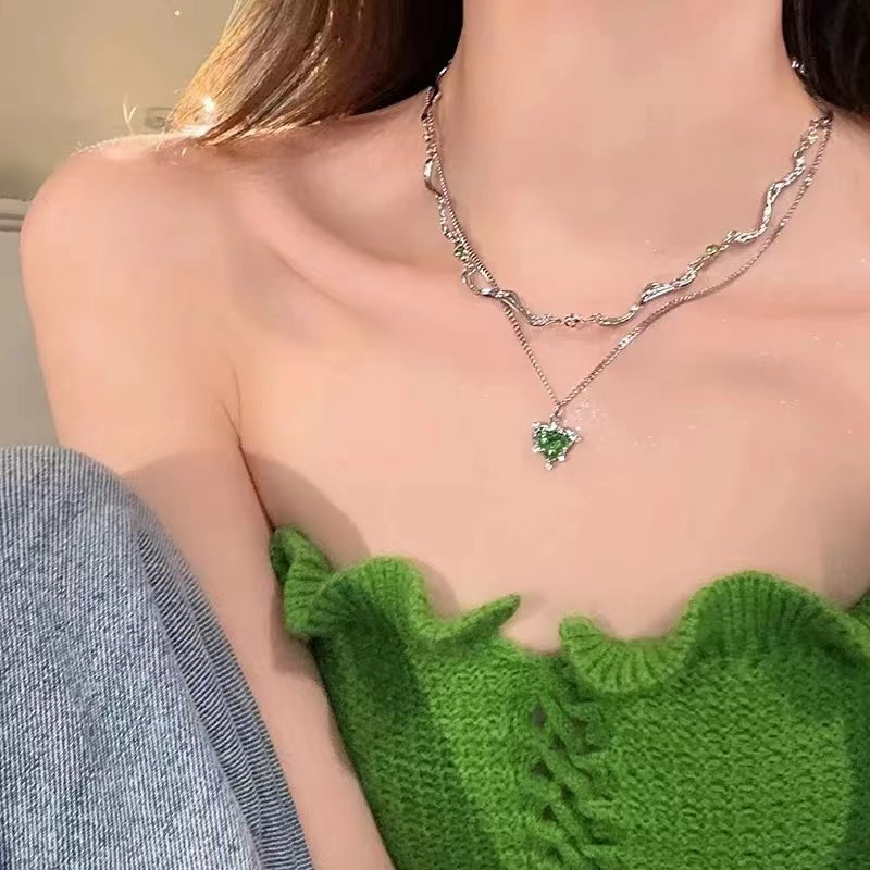 Heartbreaking Summer~Sweet Cool Green Love Necklace for Women in Summer with High Grade Design Sense, Small Crowd Neckchain and Clavicle Chain