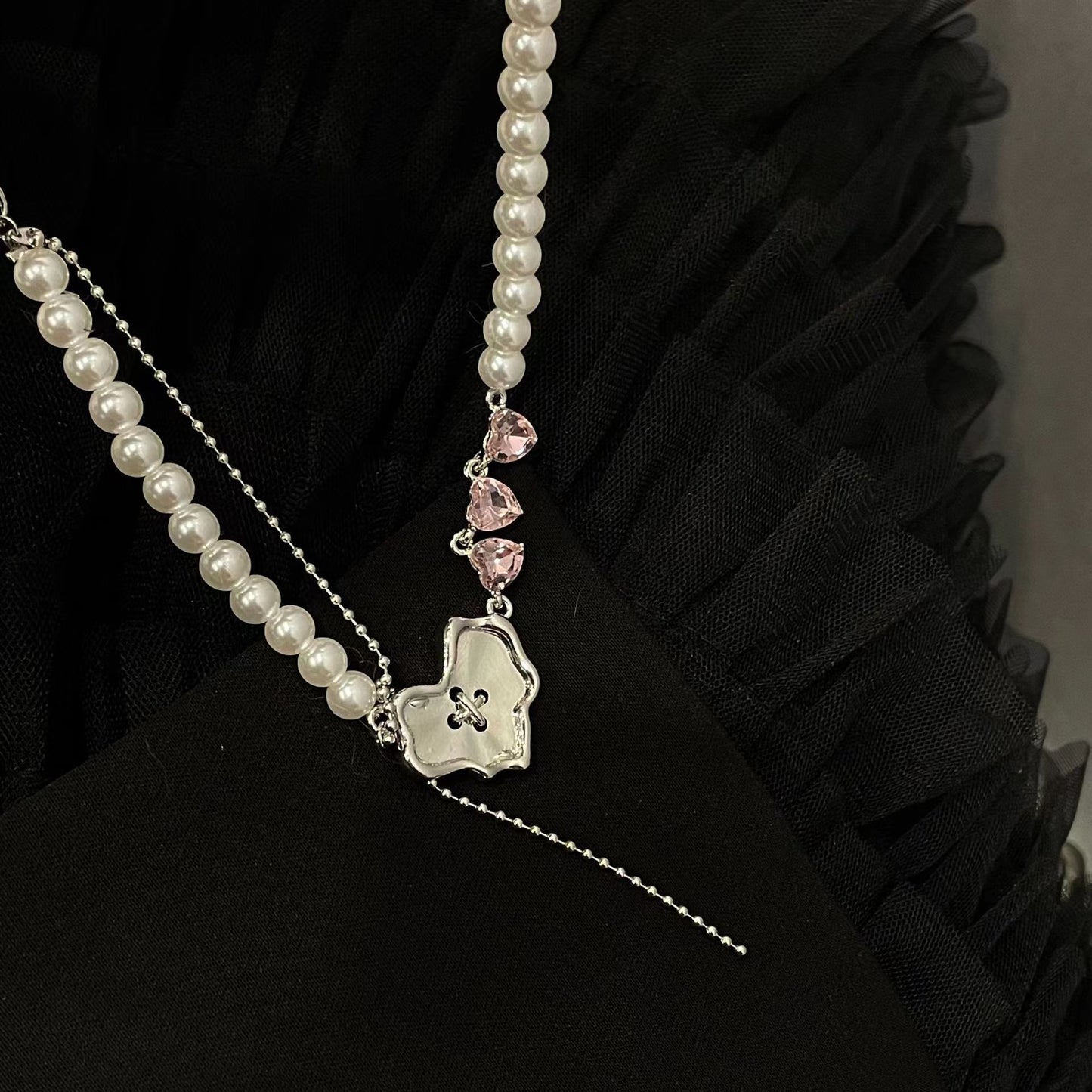 Original Pearl Heart Splice Necklace for Women Summer Sweet Cool Style Neckchain Accessories Light Luxury, Small and Popular Design, High Grade Lock