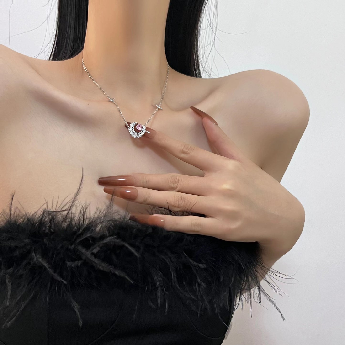 Star Moon Necklace for Girls: Light Luxury, Small and Popular, Advanced Design Sense, Network Red Love, Collar Chain, 2022 New Fashion Necklace