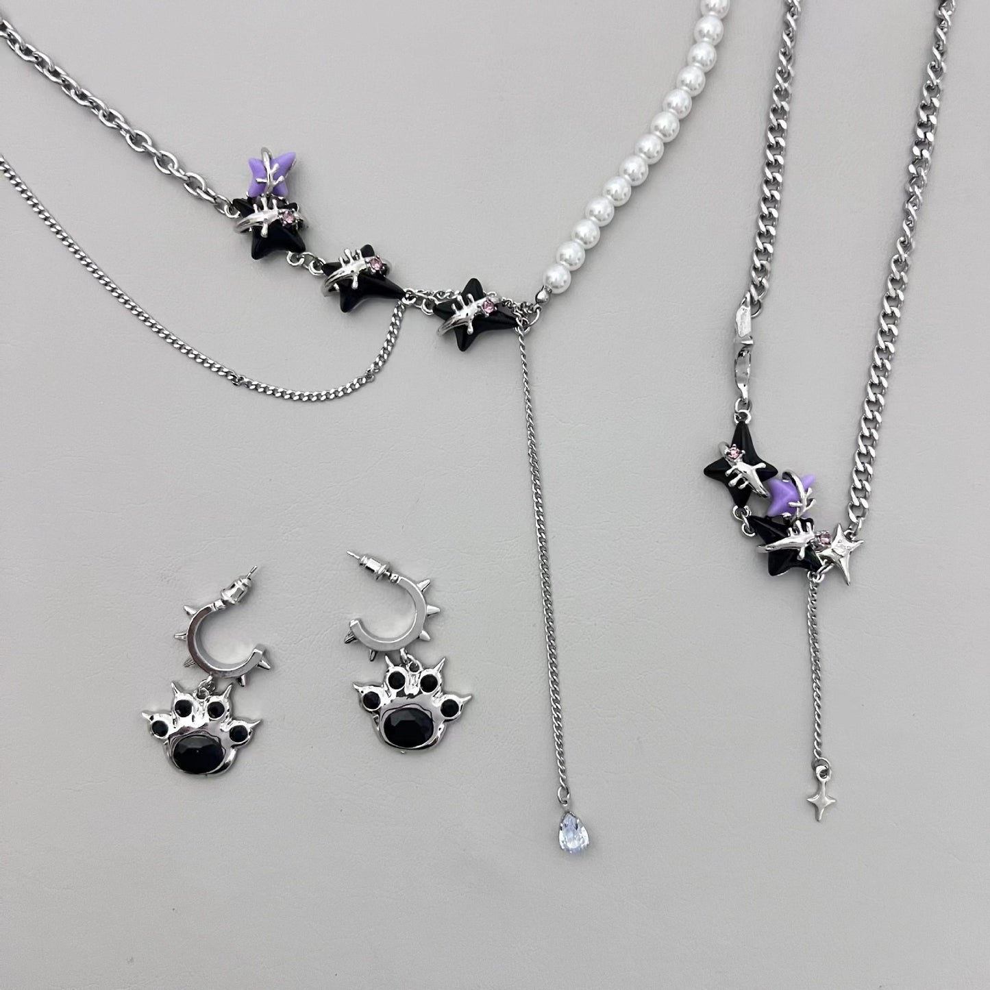 Double layered star necklace, light luxury niche, 2023 new trend, high-end design accessories, female collarbone chain earrings