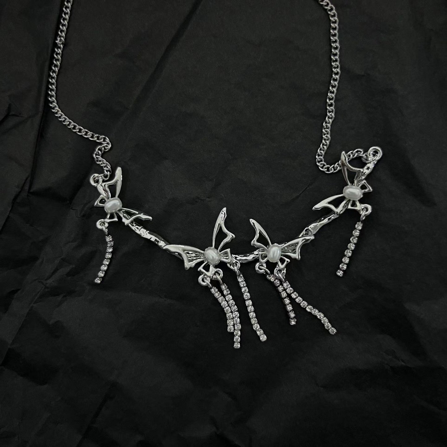 New Chinese style bamboo knot water drop tassel necklace with a male and female niche design, fashionable, sweet and cool collarbone chain trend