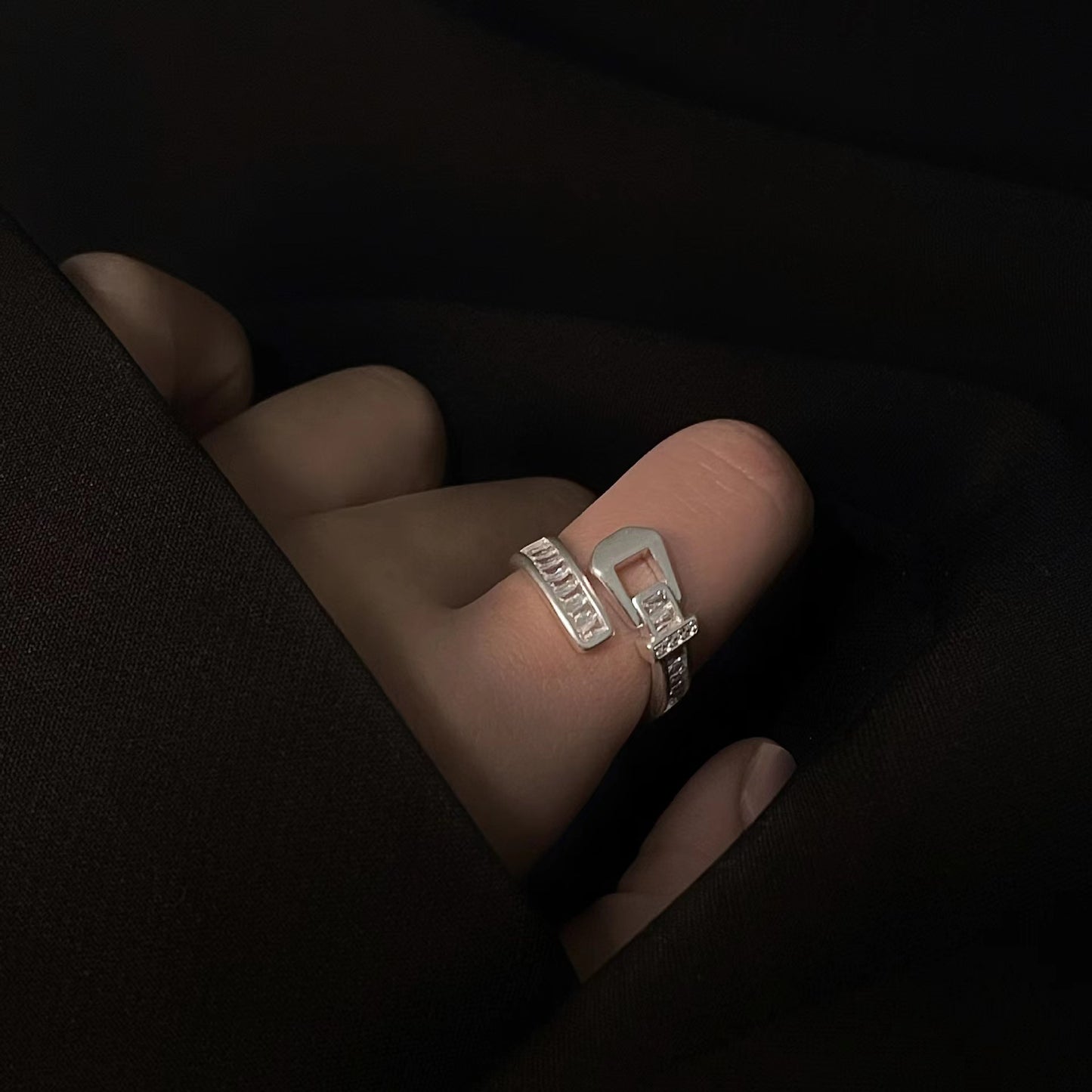 Circular Ring Women's Design Feel Adjustable Cross, Small and Trendy Ins Style, Simple and Fashionable Ring