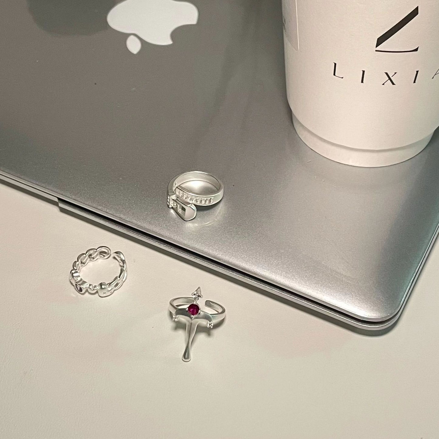 Circular Ring Women's Design Feel Adjustable Cross, Small and Trendy Ins Style, Simple and Fashionable Ring