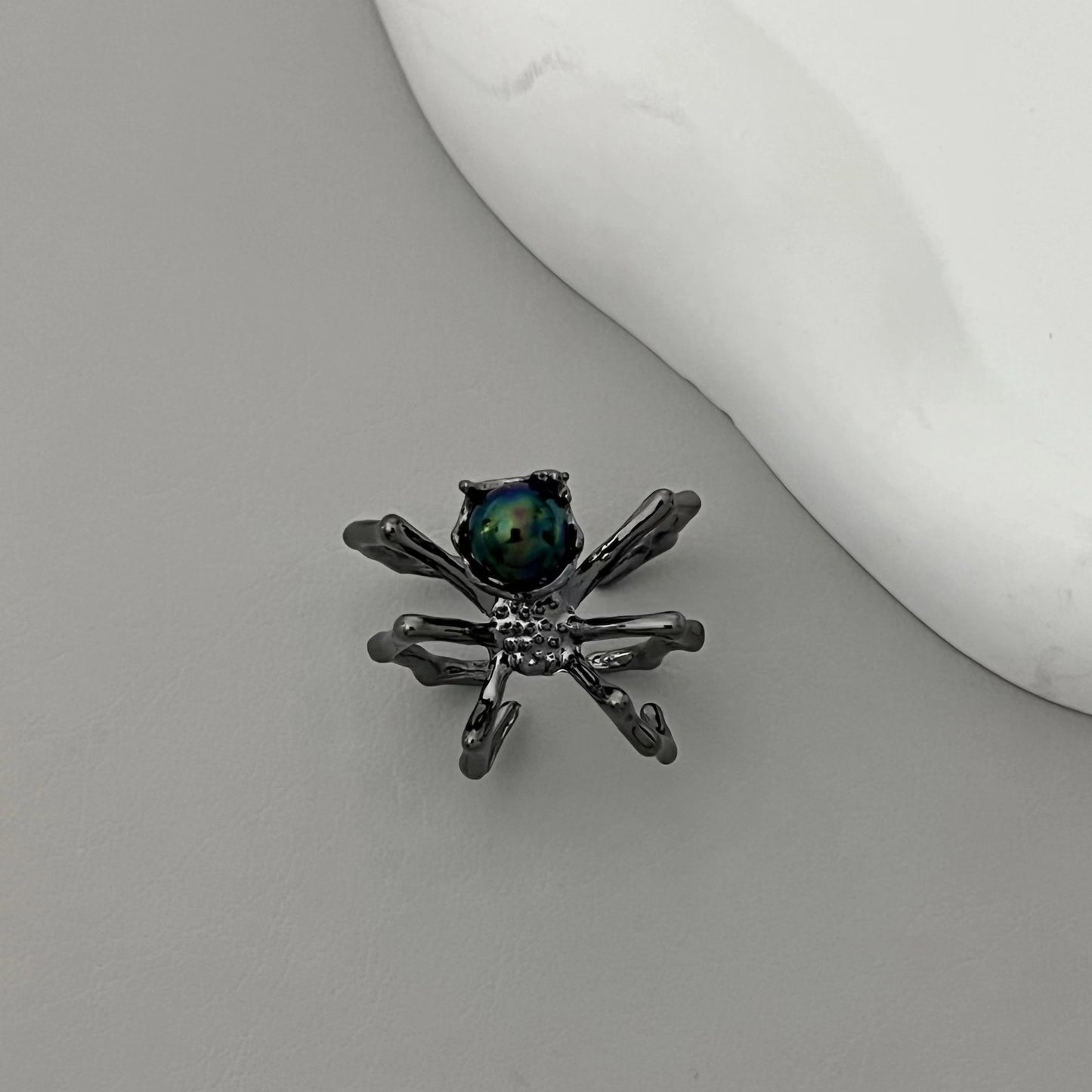 Spider Dark Punk Ring with Insignia Design, Premium Moonlight Stone Metal Cool Wind, Adjustable Opening