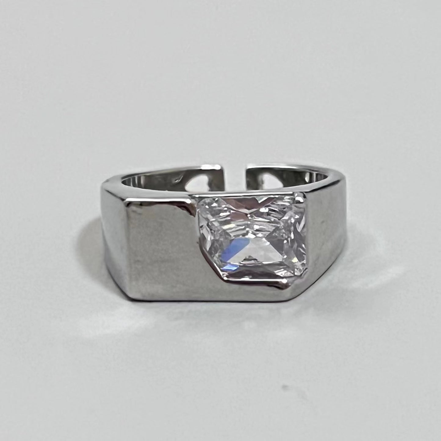 Small Star Couple Ring Korean Edition INS Design Sense Letter X Inlaid Zircon Texture Ring for Men's Fashion Personality Hand
