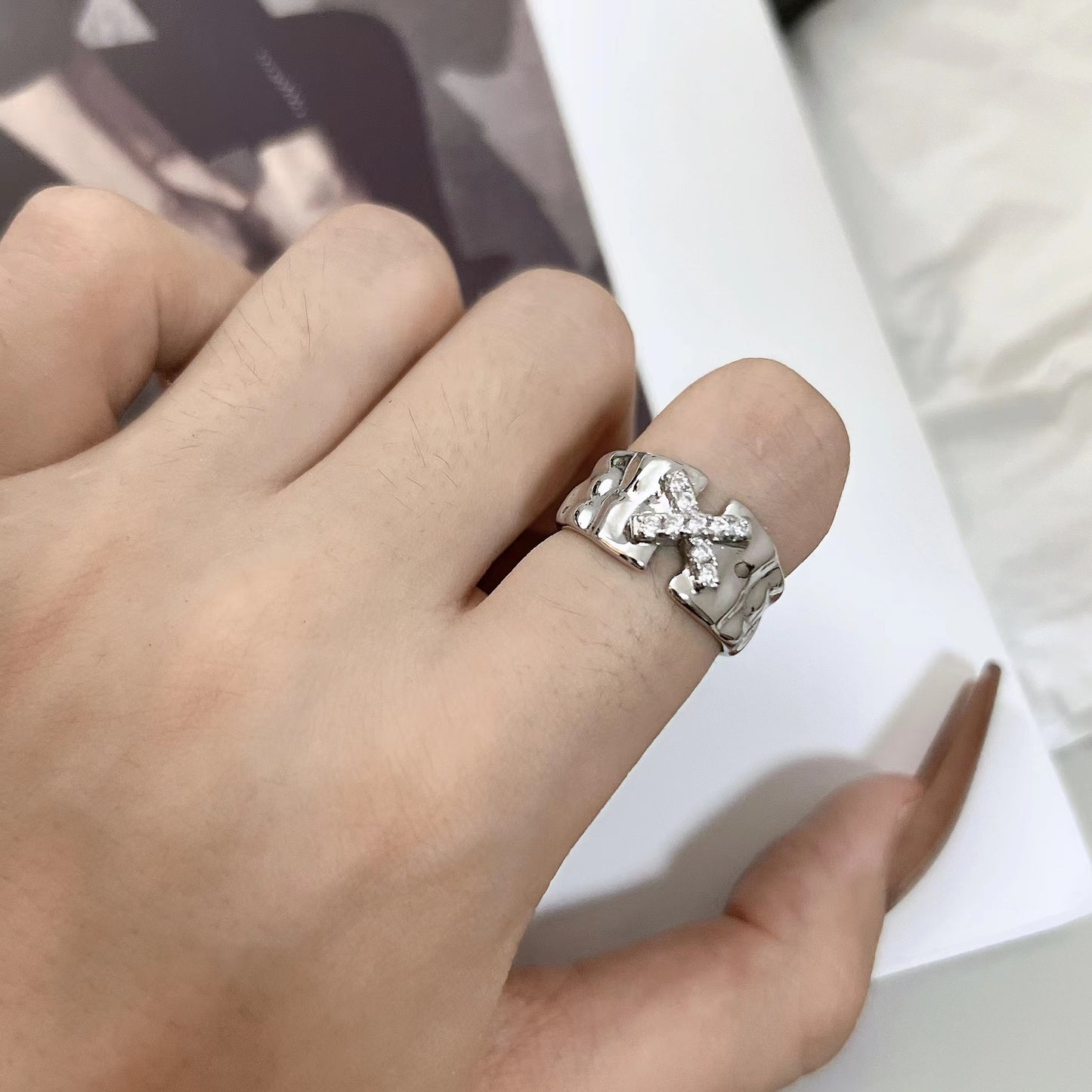Small Star Couple Ring Korean Edition INS Design Sense Letter X Inlaid Zircon Texture Ring for Men's Fashion Personality Hand