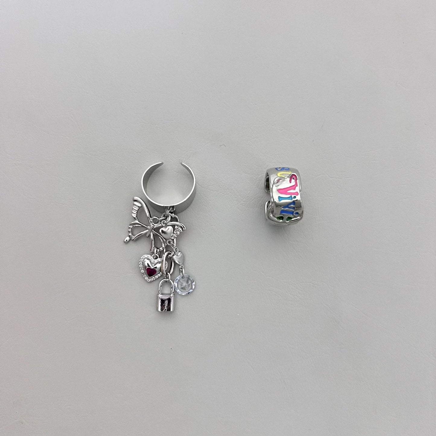 Xijia Rainbow Letter Belt Sweet Cool Cool Cool Style Personalized Hip Hop trendsetter Metal Butterfly Love Pendant Ring Finger