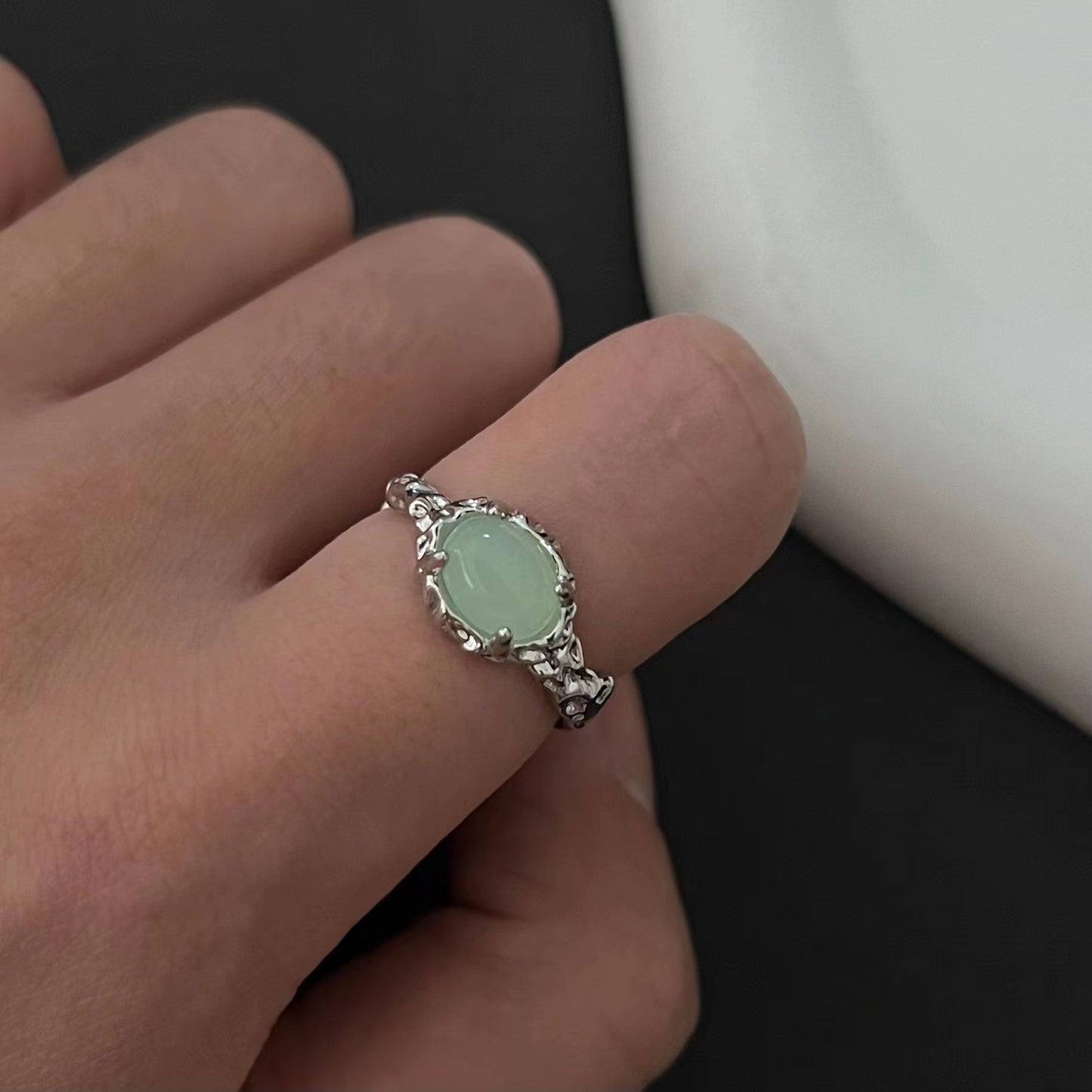 New Chinese style adjustable opening ring with irregular insets, cool and light luxury, niche design jewelry, green stone opening