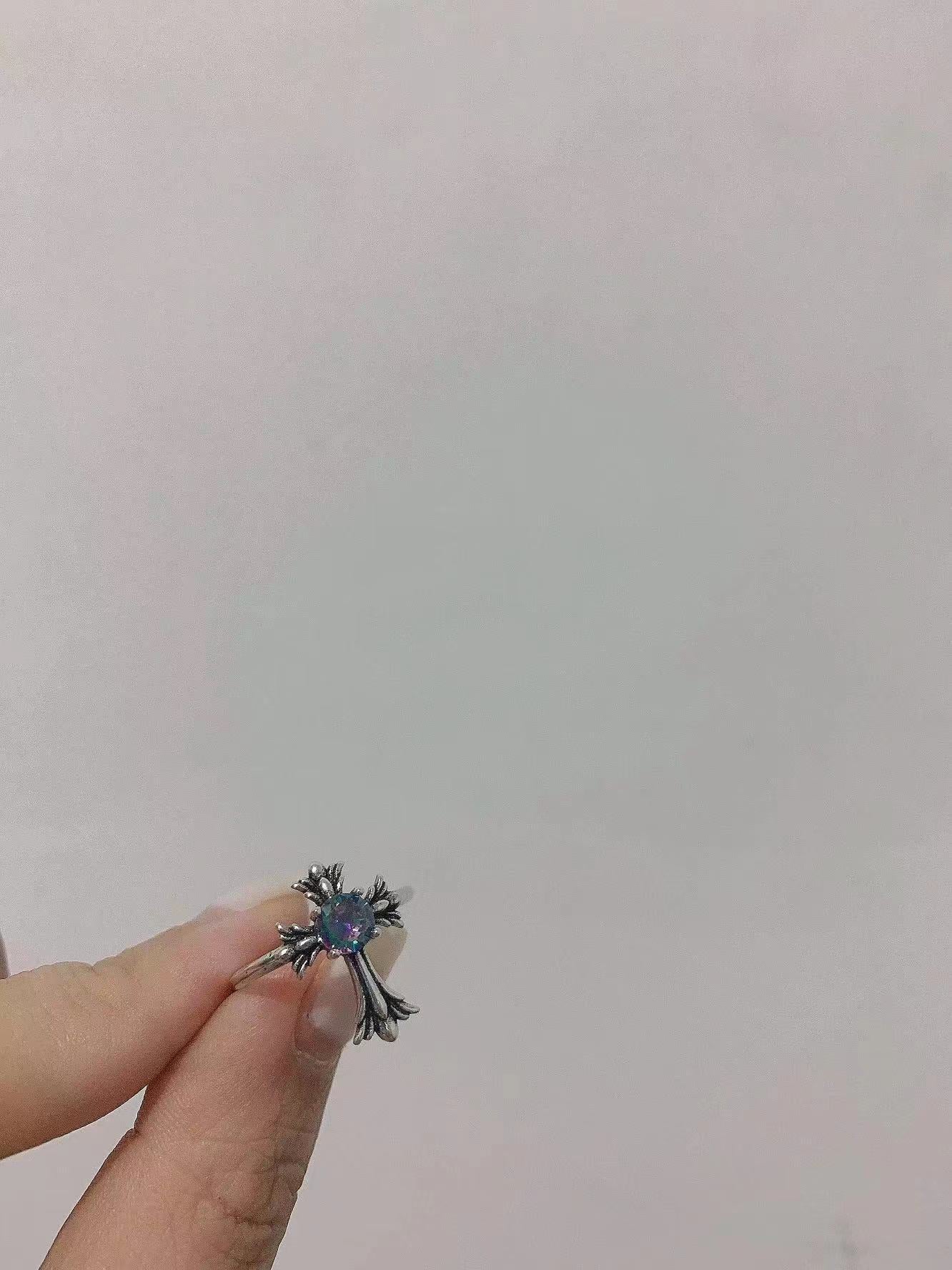 Heavy Industry Cross Iris Combination Ring for Women's Design: A Small Group Retro Cool Style Index Finger Ring