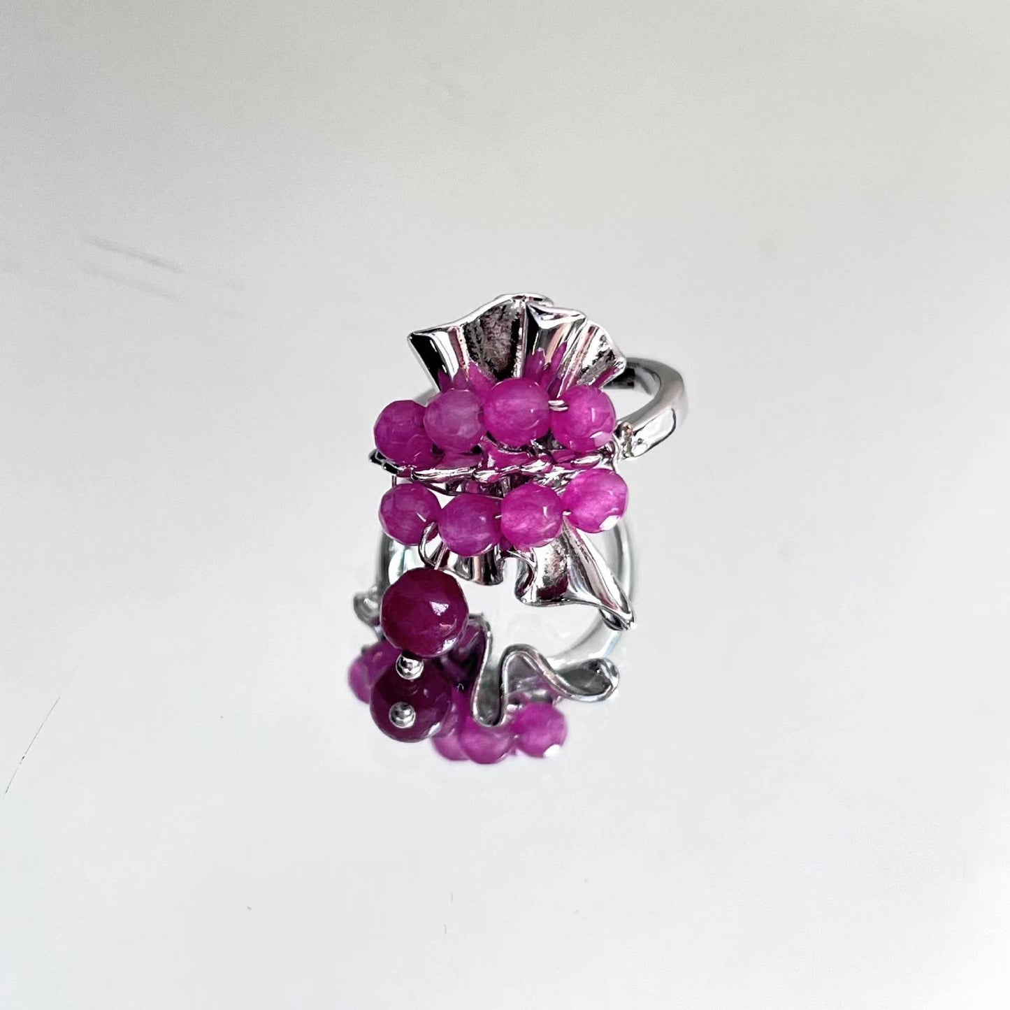 Small group design fireworks exploding bead ring ins green tourmaline bead original high-end feeling pleated ring