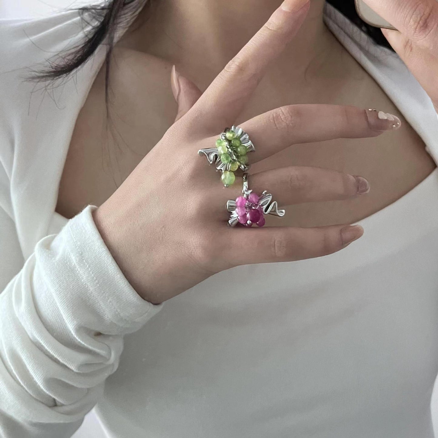 Small group design fireworks exploding bead ring ins green tourmaline bead original high-end feeling pleated ring