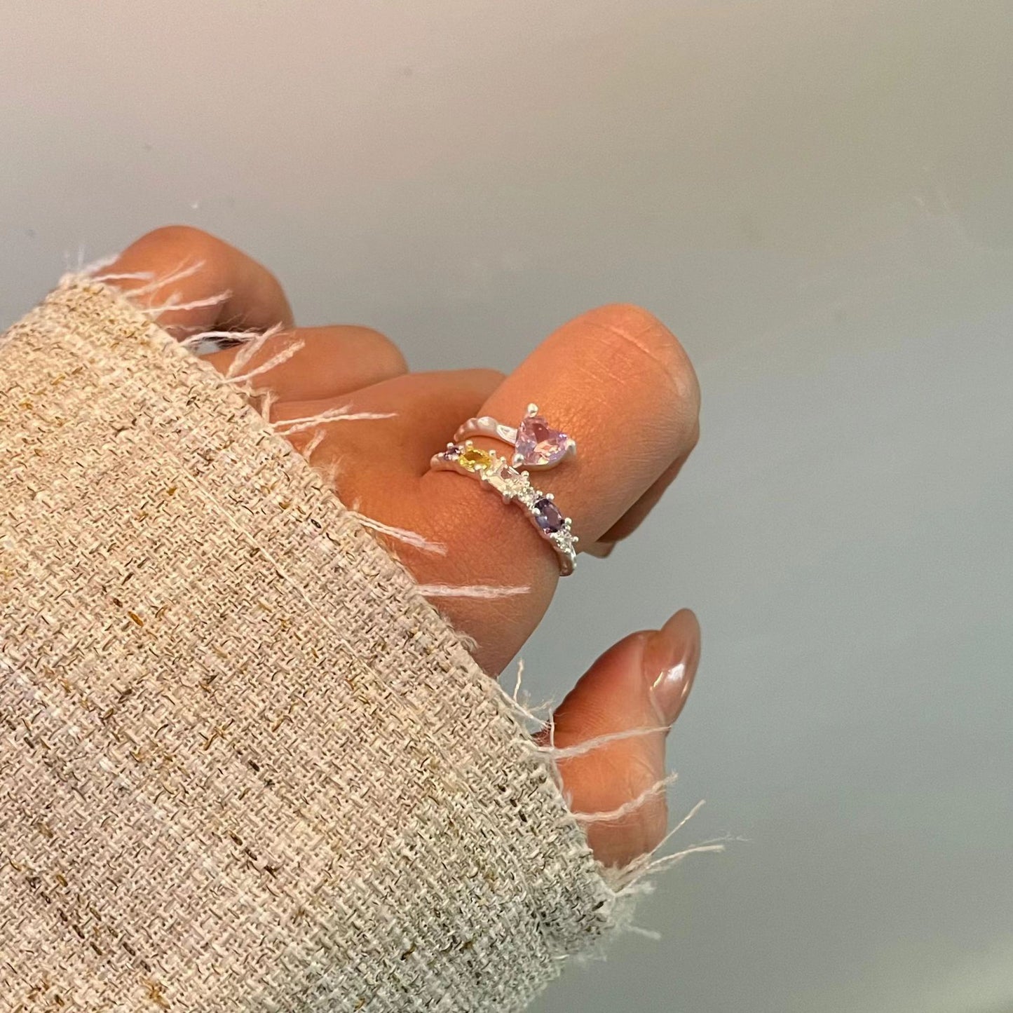 Pink Heart Zircon Open Metal Ring for Female Minority Design, High Grade, Personalized, Simple, and Versatile Style Ring
