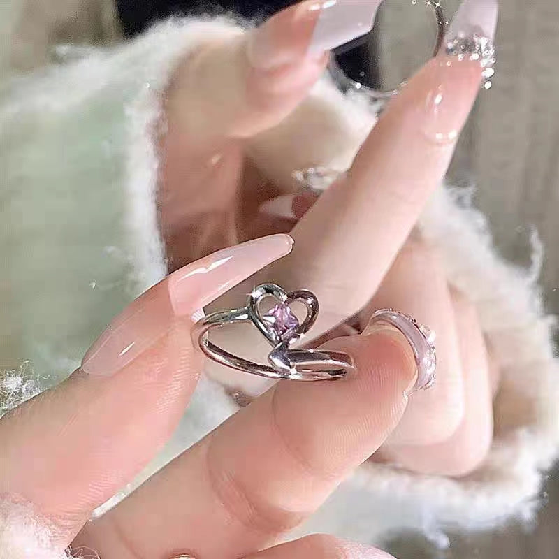 The Little Red Book is the same as the niche diamond inlaid love ring for female students and girls. The Heart Food Ring can be adjusted for the 2023 new model