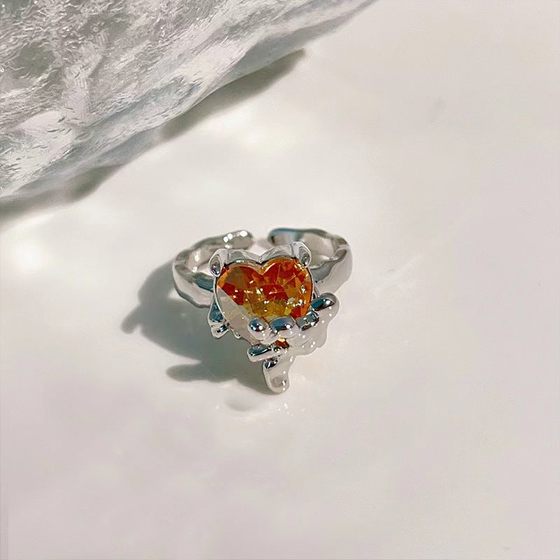 The Little Red Book is the same as the niche diamond inlaid love ring for female students and girls.