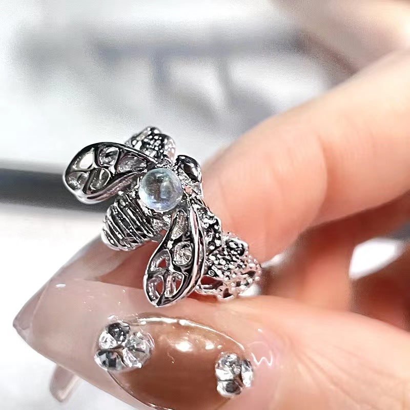Spider Dark Punk Ring ins niche design, high-end sense, bee personality, moonlight stone, cool and adjustable wind