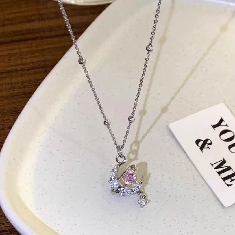 Moon God Comes, Love Surrounds Zircon Pendant Necklace, Feminine Luxury, Small and Popular Design, Sweet Accessories
