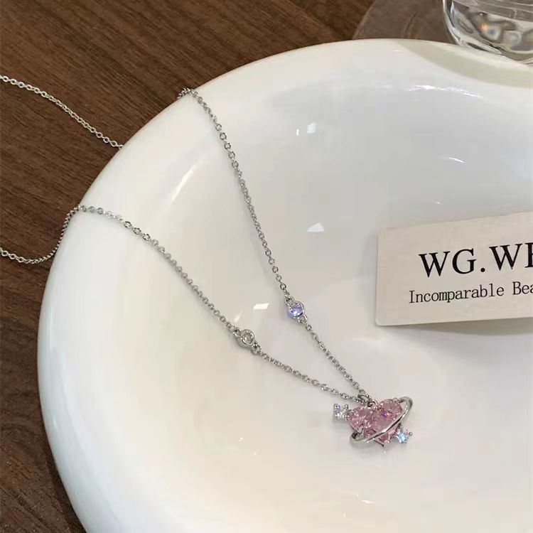 Moon God Comes, Love Surrounds Zircon Pendant Necklace, Feminine Luxury, Small and Popular Design, Sweet Accessories