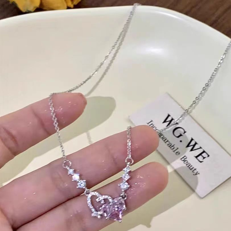 Moon God Comes, Love Surrounds Zircon Pendant Necklace, Feminine Luxury, Small and Popular Design, Sweet Accessories