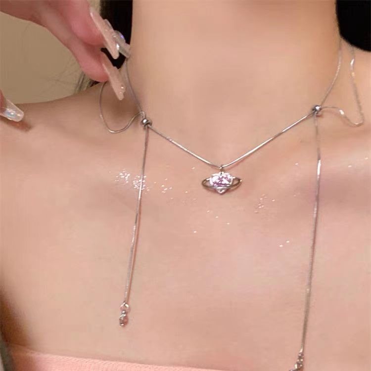 Wishing to Escape, Surrounded by Zircon Necklace, Female Light Luxury, Small Crowd Design Sense, French Style, Love Accessories Explosion