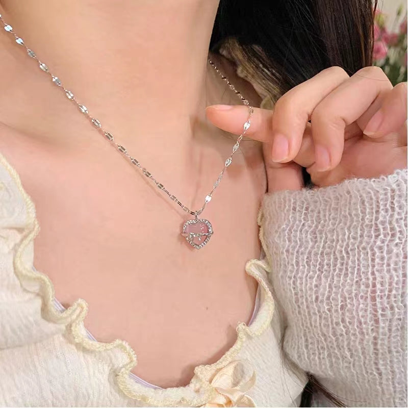Pink Love Pulling Double Layer Necklace for Women, Light Luxury, Small and Popular, Advanced Design and Accessories, Popular on the Internet, Summer Edition