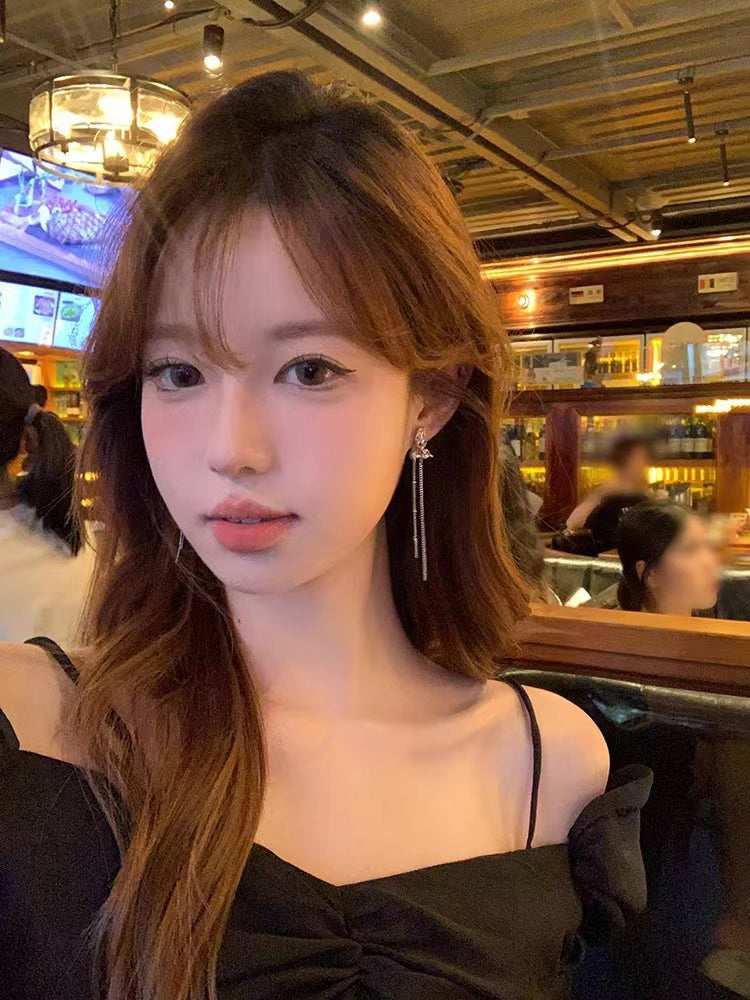 Luxurious and Unique Earrings 2022 New Long Butterfly Earrings with Small Design Sense, High Grade Cold Wind Earrings for Women
