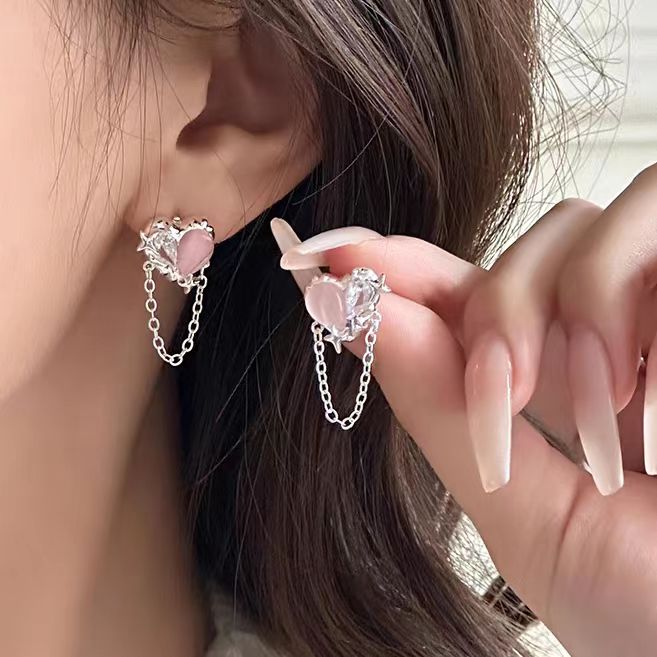 Sweet and Cool Pink Love Zircon Earrings, Feminine Style Tassel Earrings, Junior Design, High Sense 2023 New Earrings
