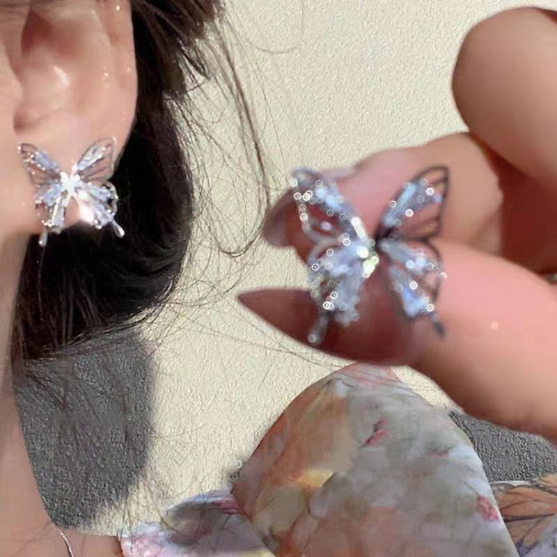 Super Immortal Zircon Hollow Butterfly Ear Clips with No Ear Holes for Women's Advanced Sense 2023 New Light Luxury Temperament Net Red Earrings