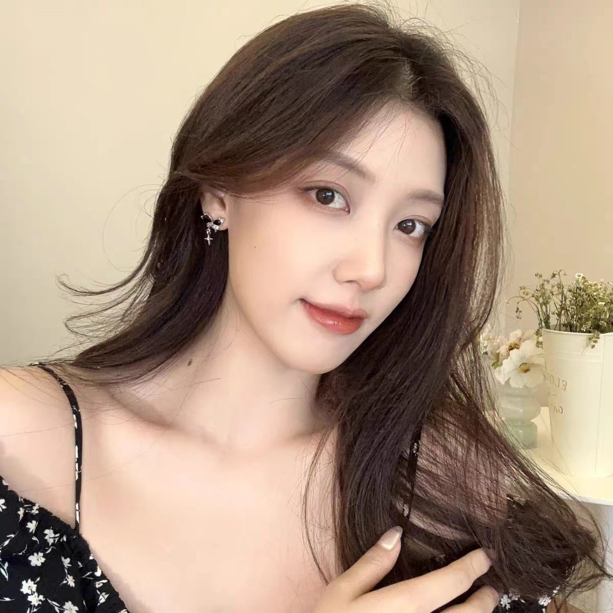 S925 Silver Autumn and Winter Black Bow Tie Pearl Flower Earrings 2022 New Trendy Small Design Sense Earrings for Women