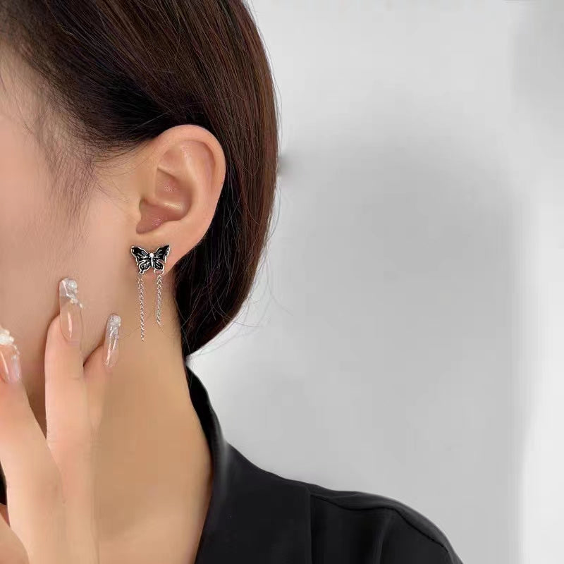 Black Butterfly Tassel Chain Earrings for Women, Light Luxury, Small and Popular Personality, Temperament Earrings, Sweet and Cool Style, Japanese and Korean Earrings