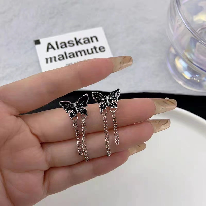 Black Butterfly Tassel Chain Earrings for Women, Light Luxury, Small and Popular Personality, Temperament Earrings, Sweet and Cool Style, Japanese and Korean Earrings