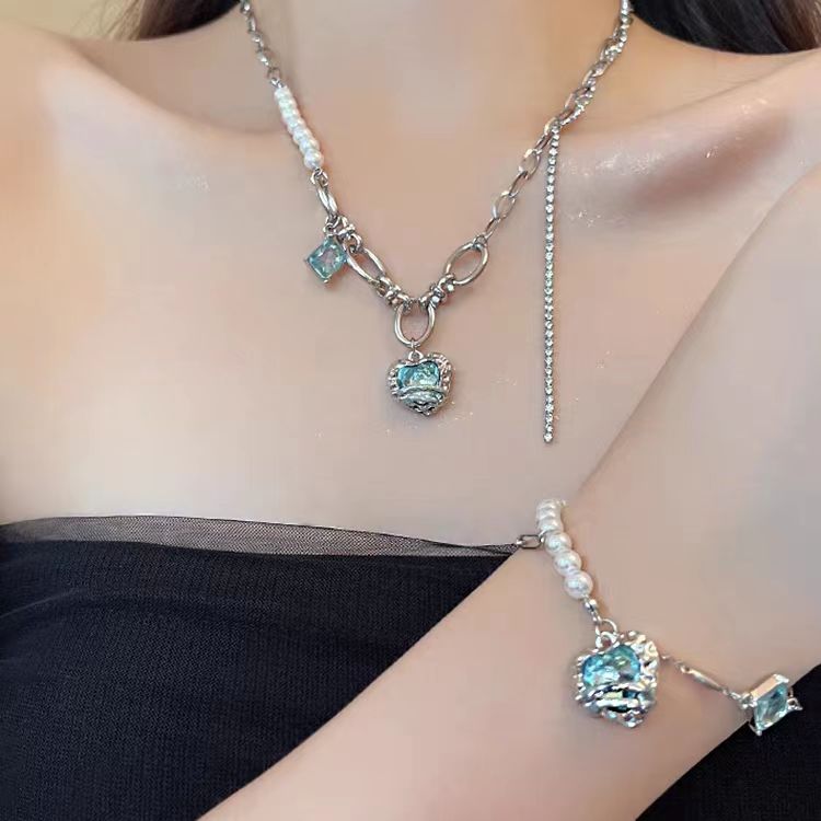 Rainbow moonlight love necklace female ins blogger's same niche beaded collarbone