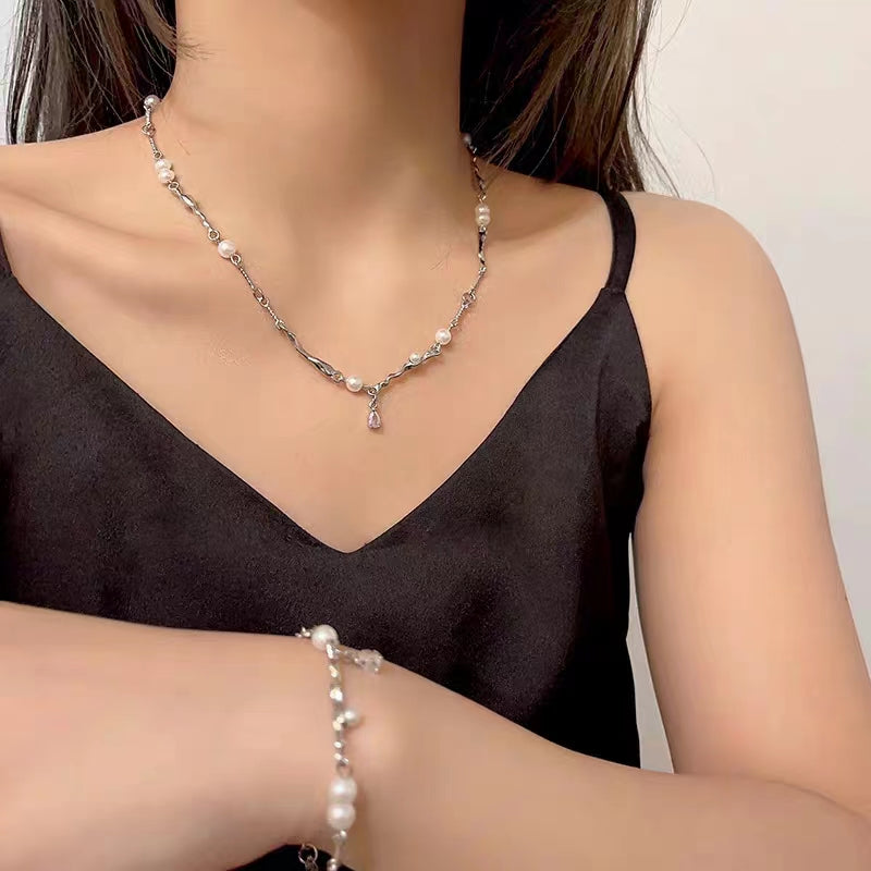 Wave pleated pink diamond bow pearl necklace women's ins sweet and spicy Y2K niche design collarbone chain
