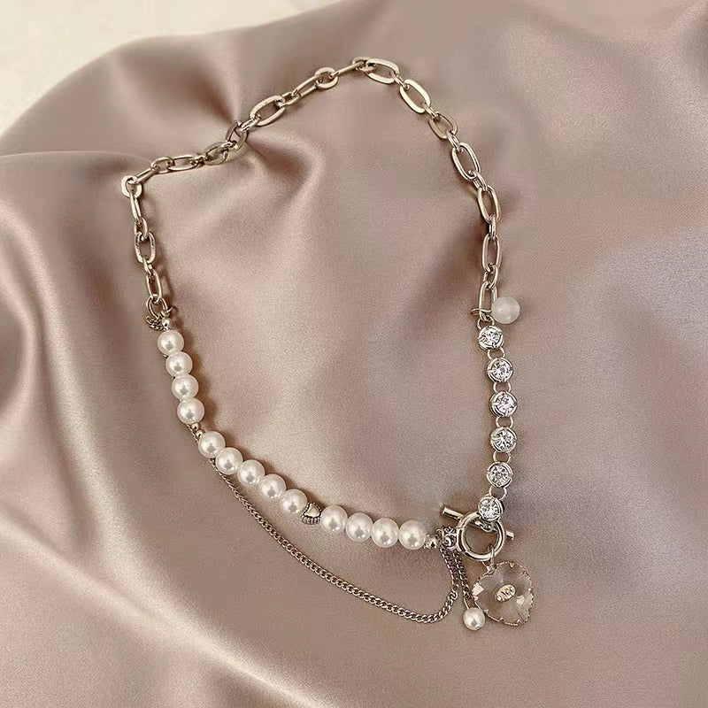 Pearl Heart Splicing Necklace for Women in Summer Sweet Cool Style Neckchain Accessories Light Luxury and Unique Design Sense High end Collar Chain