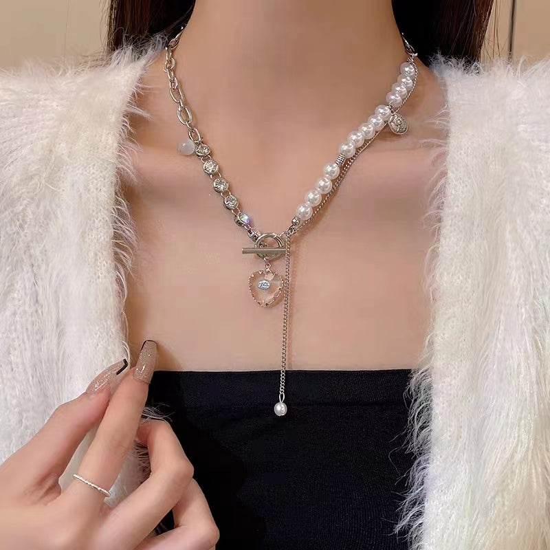 Pearl Heart Splicing Necklace for Women in Summer Sweet Cool Style Neckchain Accessories Light Luxury and Unique Design Sense High end Collar Chain
