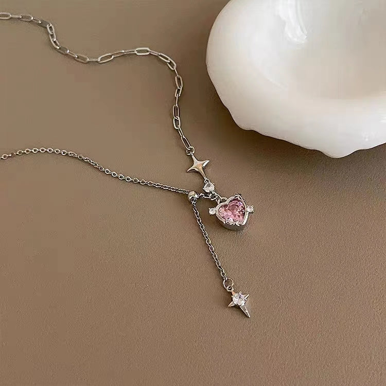Sweet and cool girl collarbone chain thorn cloud love necklace