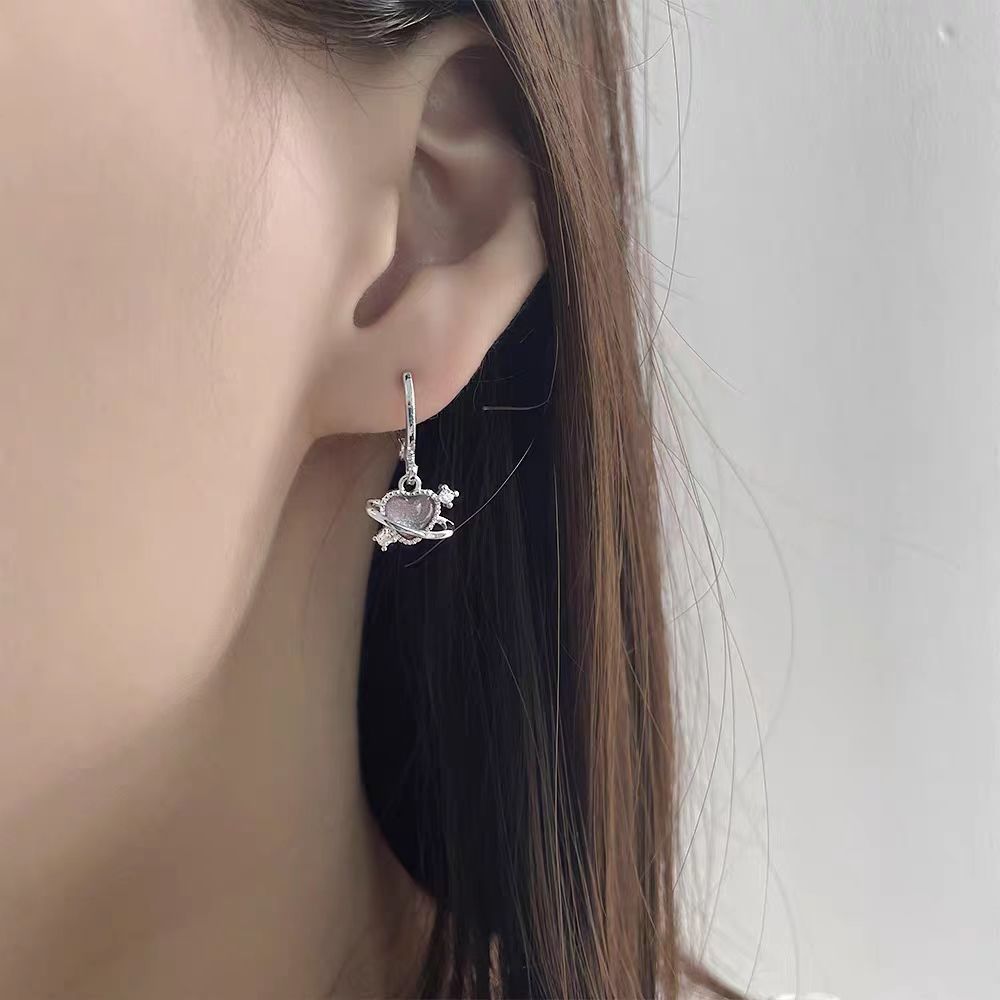 Confession Planet Moonlight Stone Love Earrings