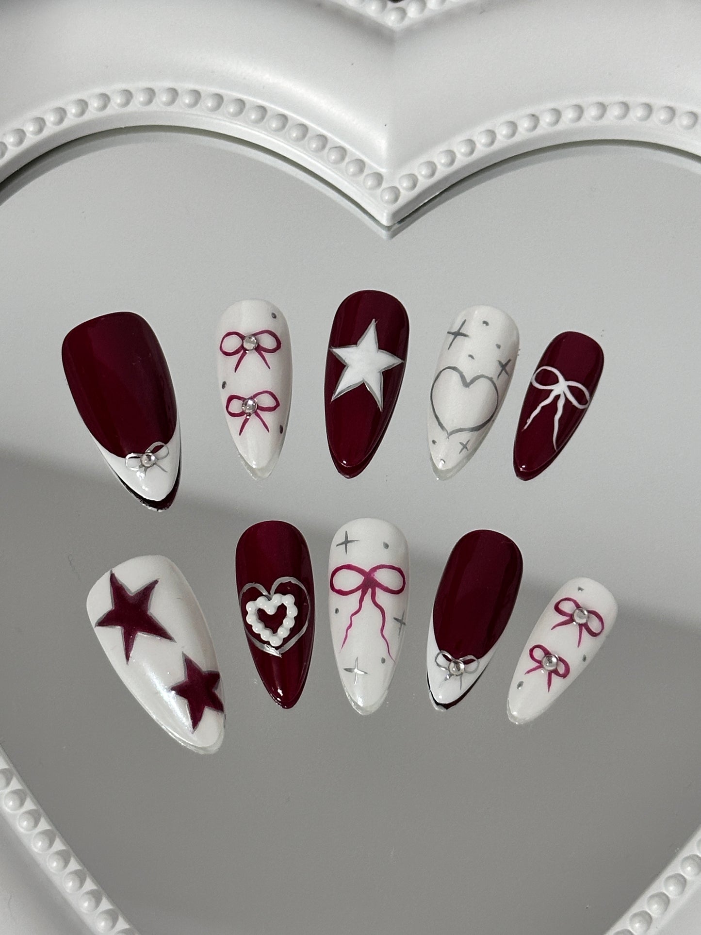 Chic Wine Red & White Nail (size M)