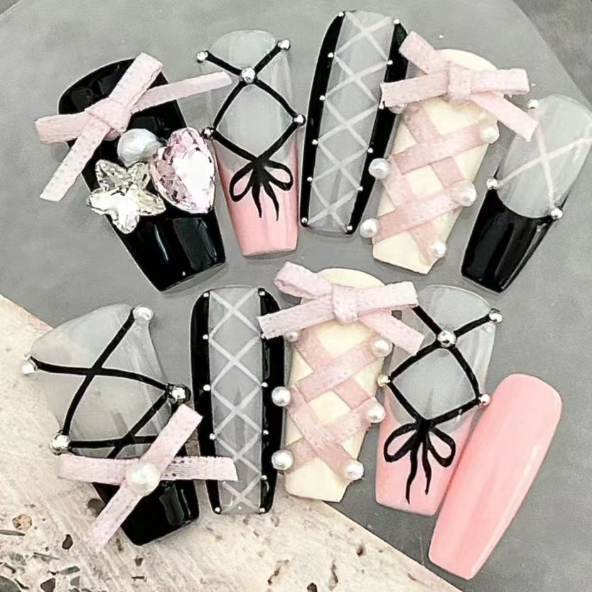 Wearing armor, ballet shoes, sweet and spicy girl, hand drawn bow, nail art
