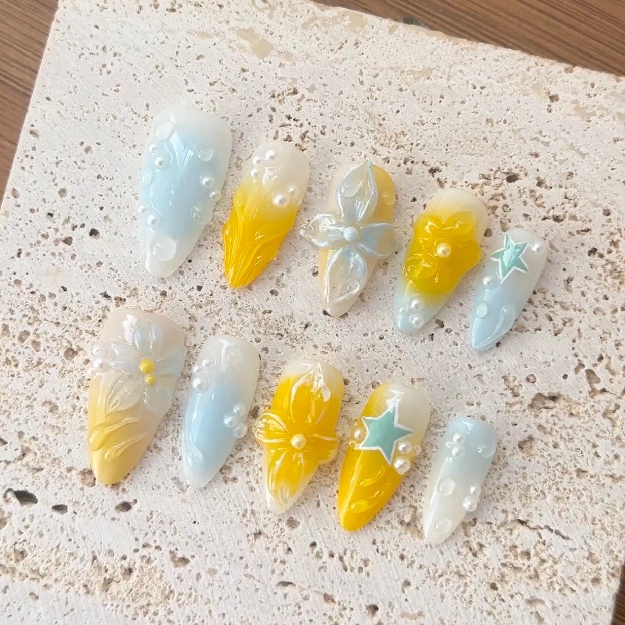 Sunny Floral 3D Press-On Nails
