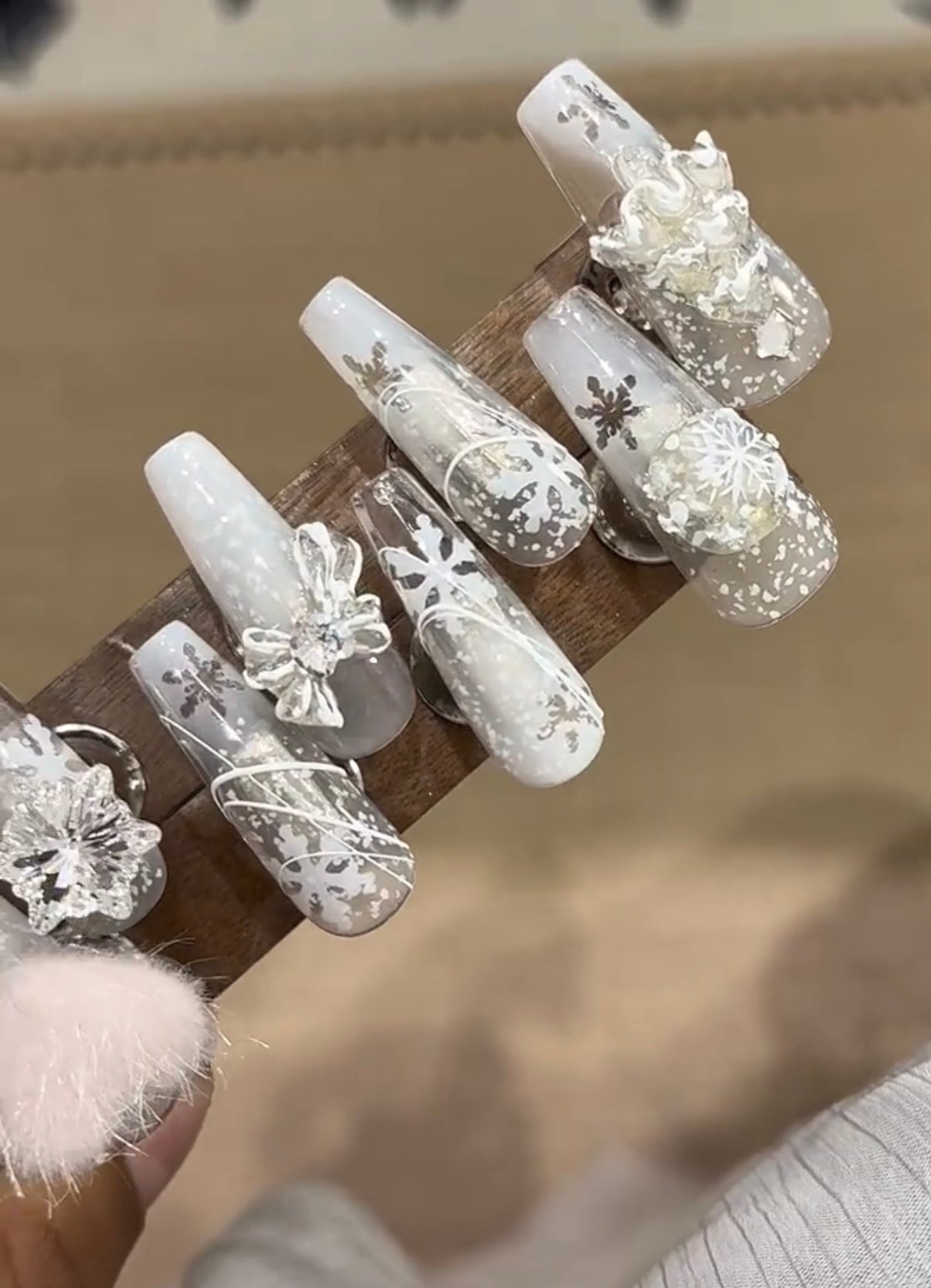 Winter snowflake love nails