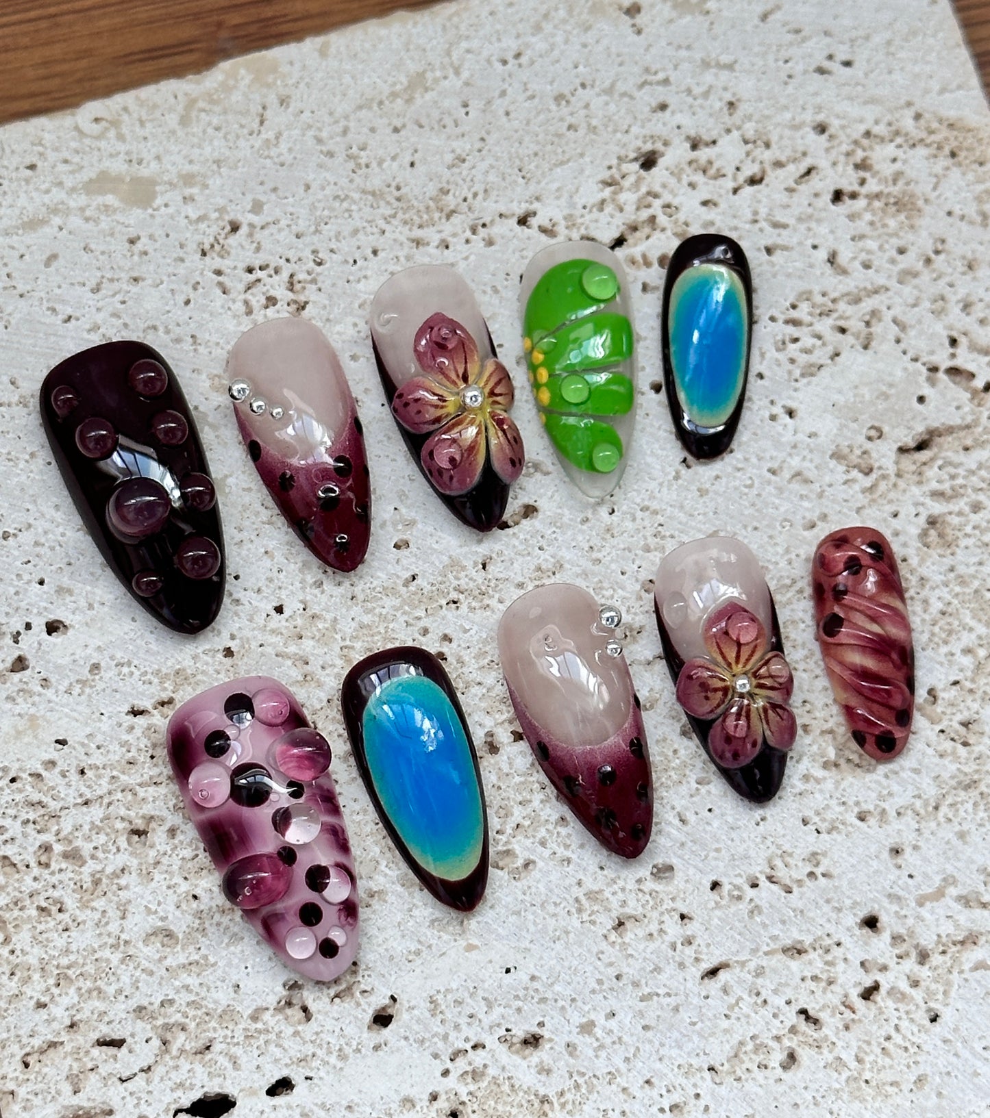 🌸Vibrant Floral & Gradient Nail Art Set
