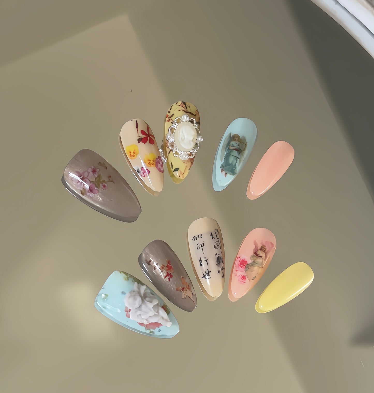 Messy design