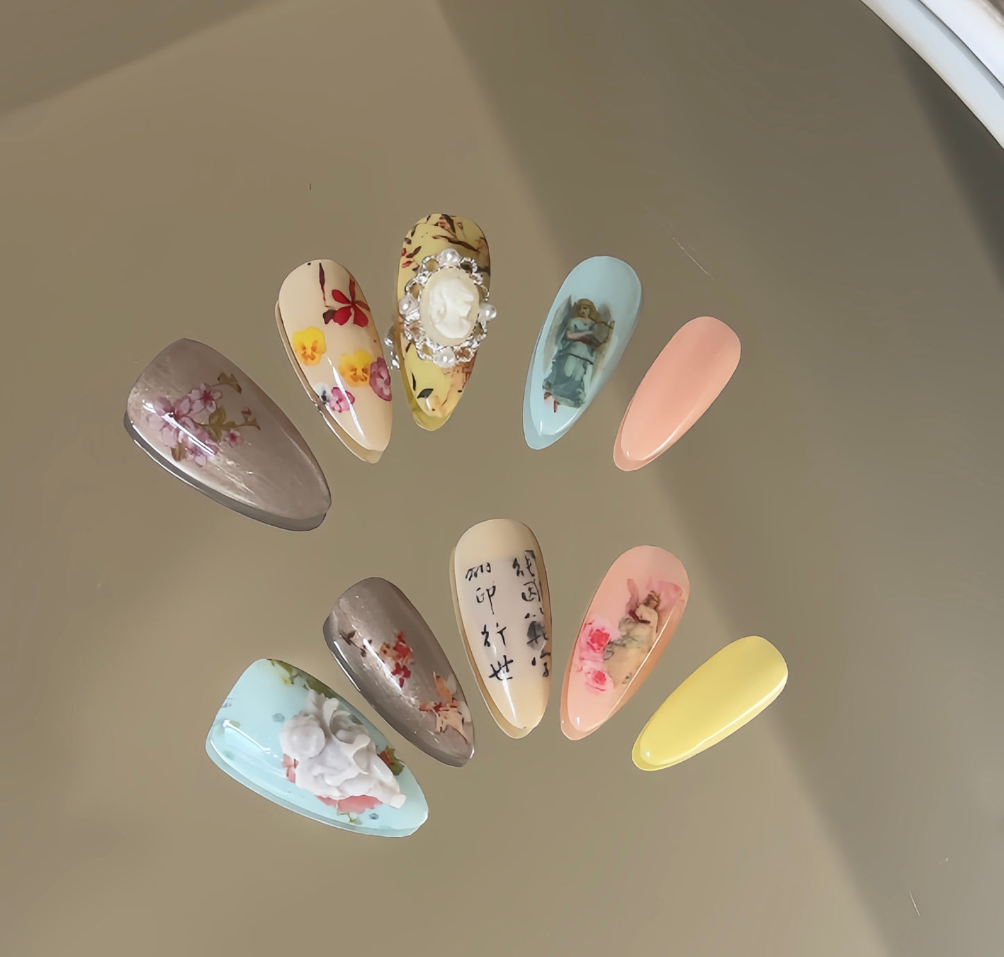 Messy design