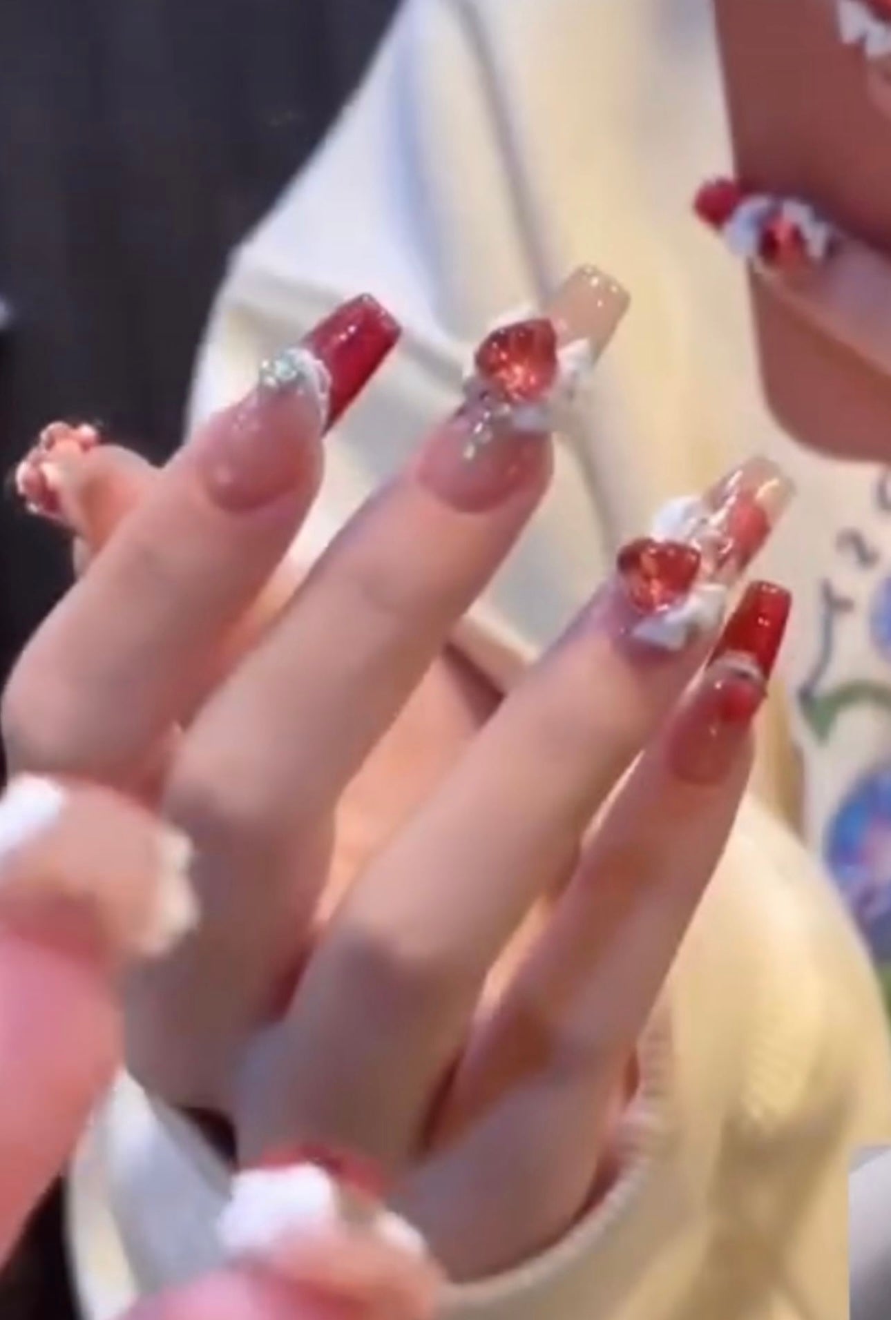 Red love nails