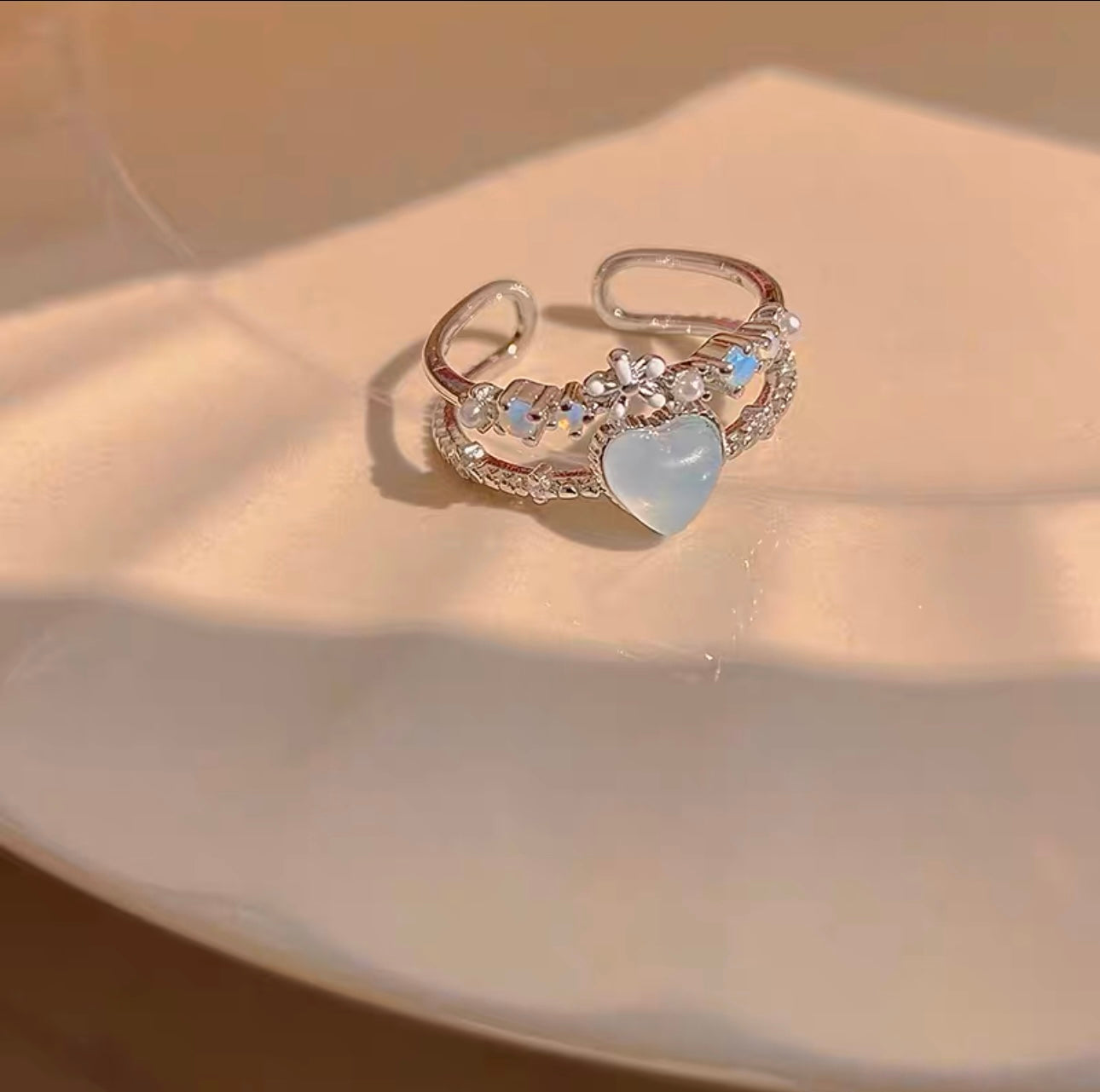Personalized high-end exquisite ring double-layer flower zircon love ring female niche design cat's eye stone opening ring