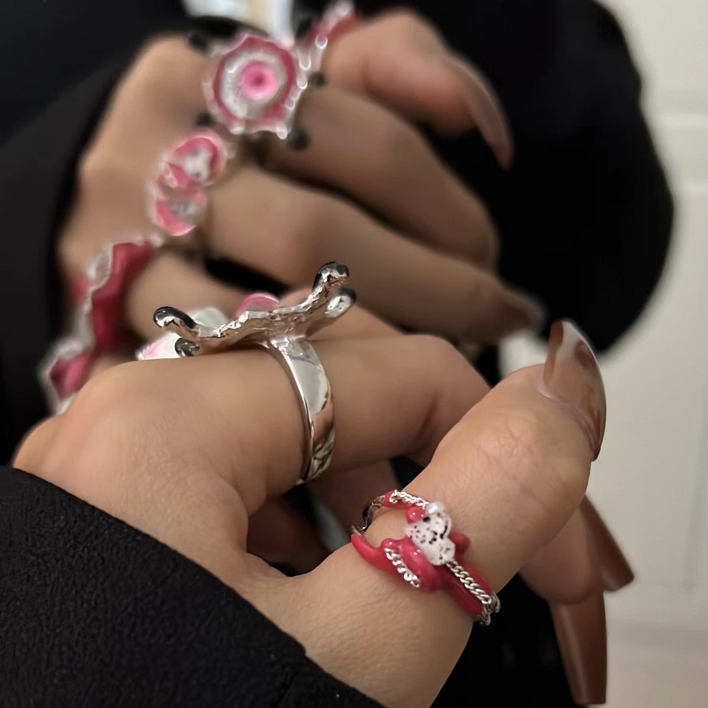 Bored, wearing a little devil's eye ring on my hand, sweet and cool spicy girl Y2K ring, niche sensation glass eye beads