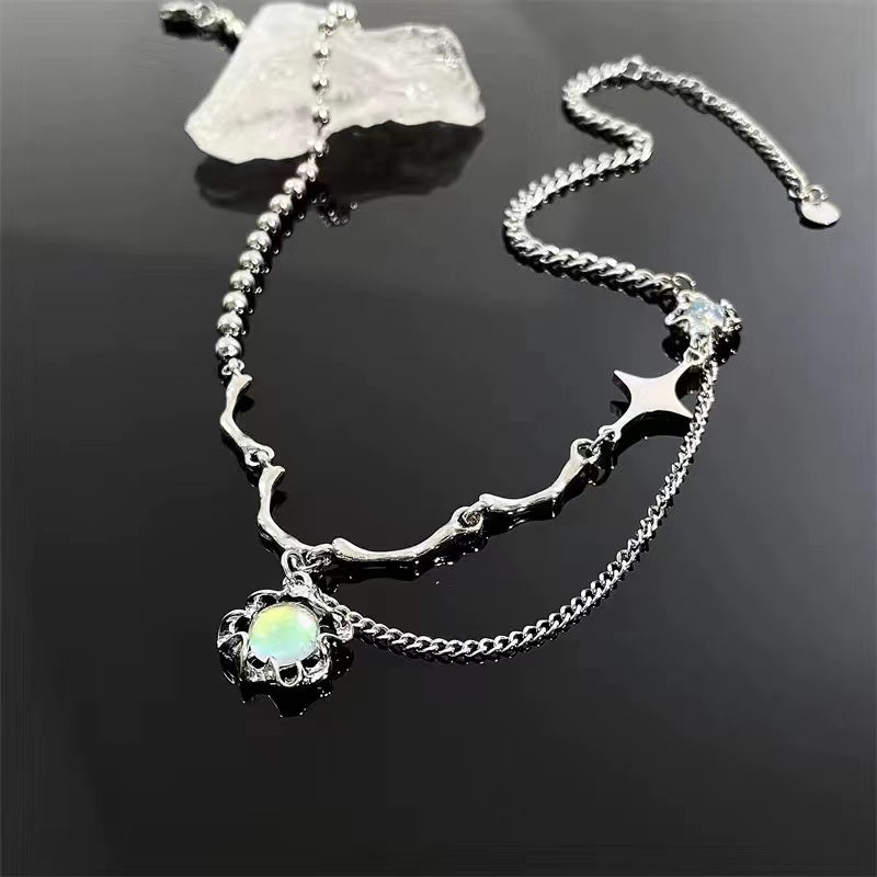 Moonstone stitching star mans bone knot fringe necklace female niche design cold wind 2022 new collarbone chain tide