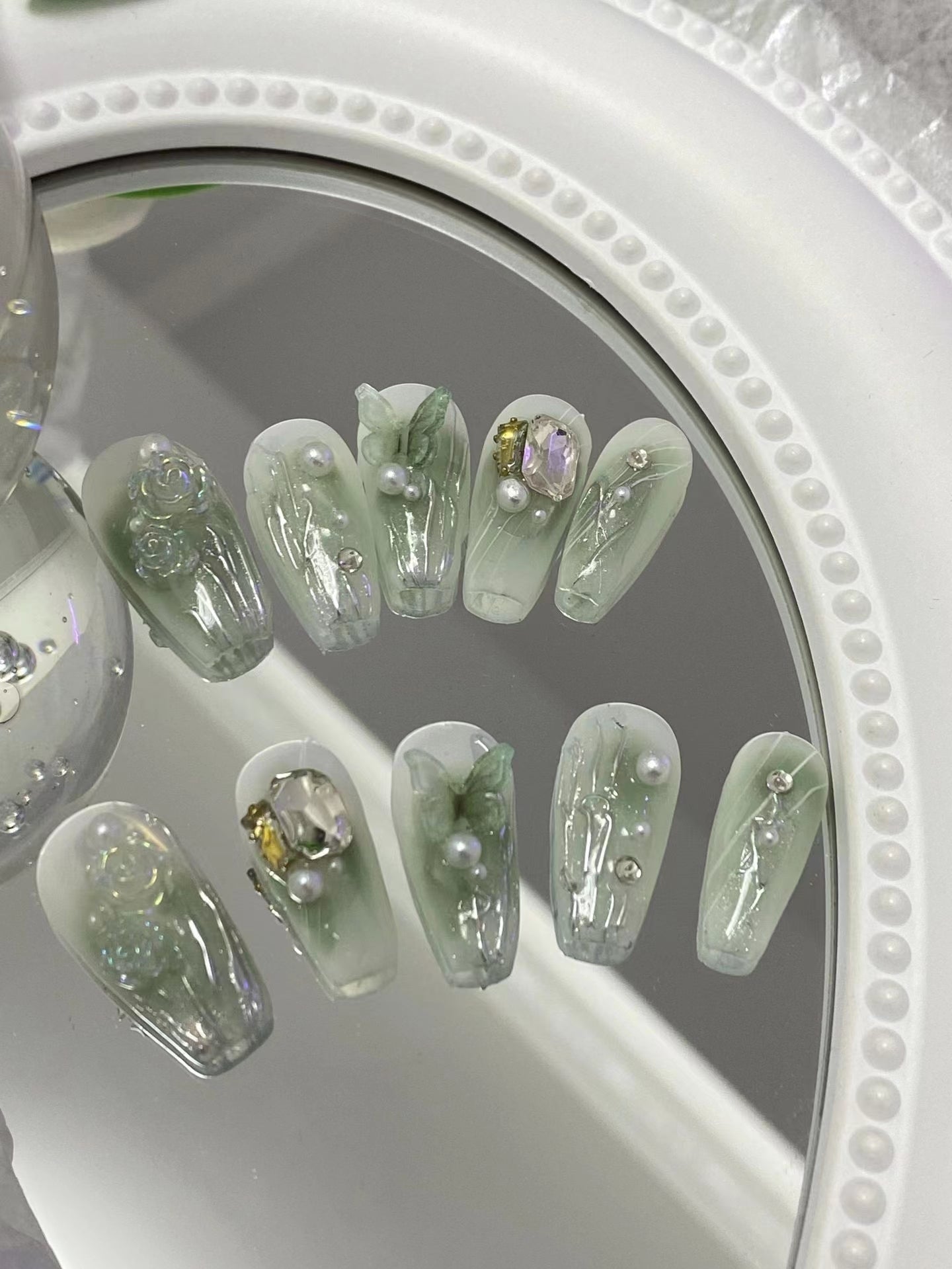 Customized nails with a high sense of taste, hand-painted design nails