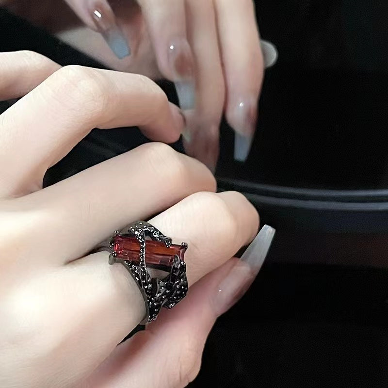 Thorn opening ring female dark zirconia ring