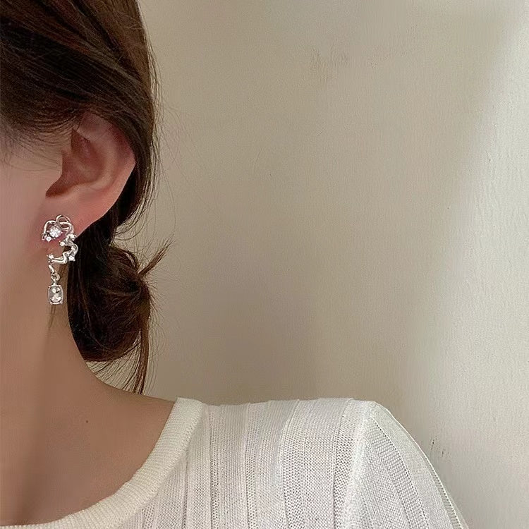 Twining vine Earrings